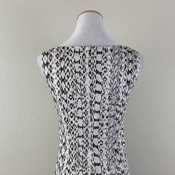 Max Mara Snake Print Elegant Brown and White Patterned Dress Size 6 - Picture 5 of 9